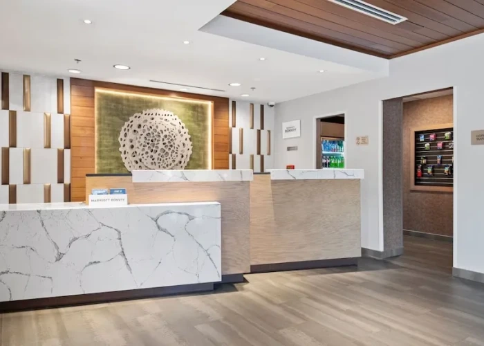 2-fis-hickory-front desk