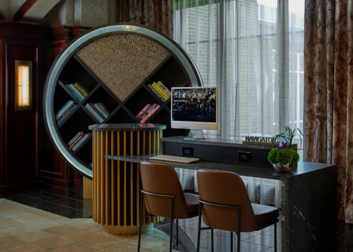 rsr-renaissance-shoals-lobby-concierge