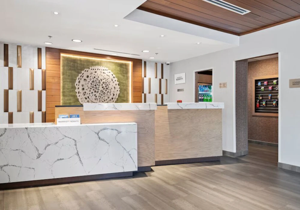02-front-desk-fih