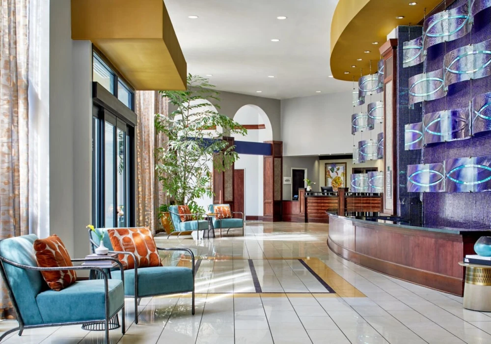 04-br-mobrv-lobby-17773-42688-classic-hor