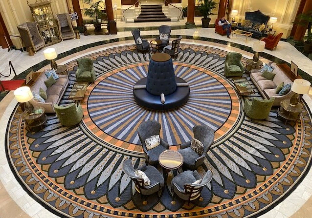 04-lobby-1