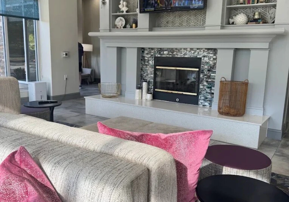 04-lobby-2