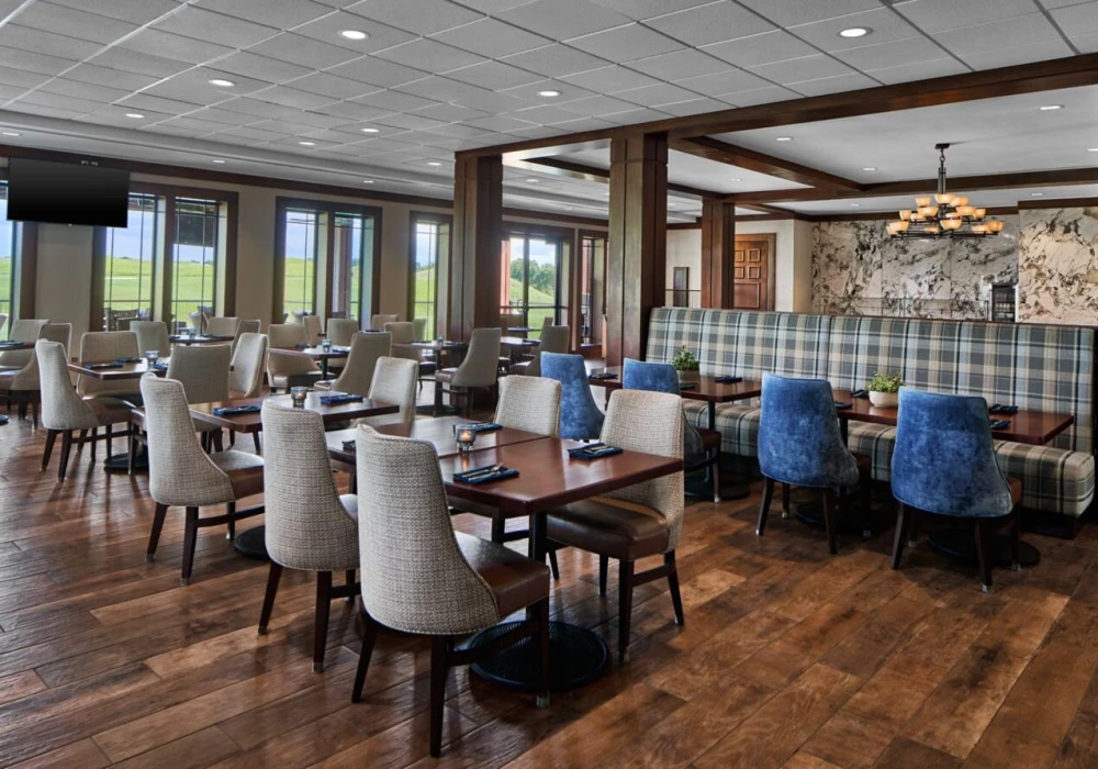 05-mc-mgmmm-oak-tavern-dining-41701-18988-classic-hor