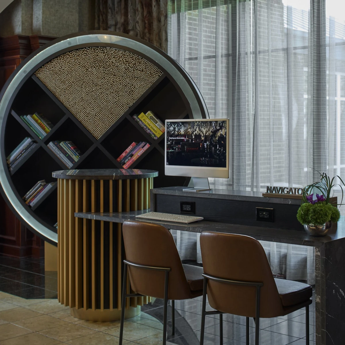 05-renaissance-shoals-lobby-concierge