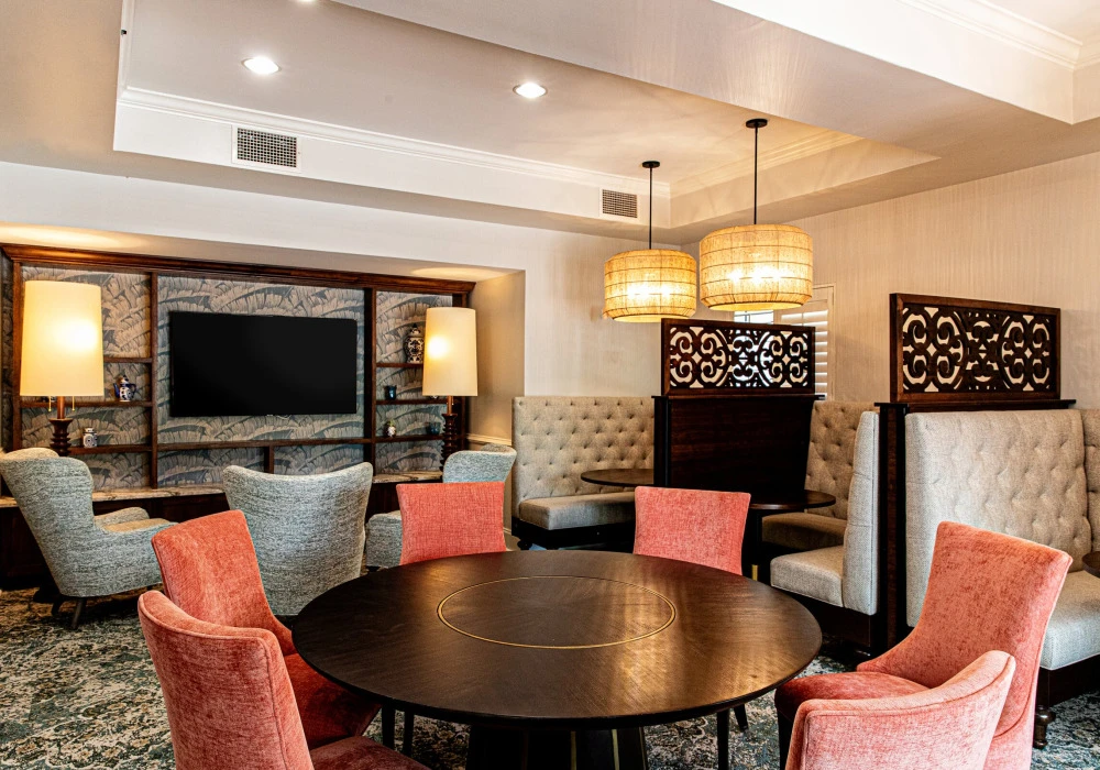 06-private-seating-area-facing-tv