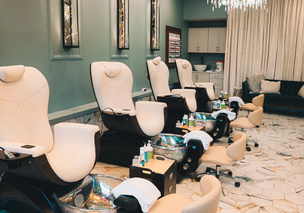 09-pedicure-stations-lounge-seating-at-nail-salon