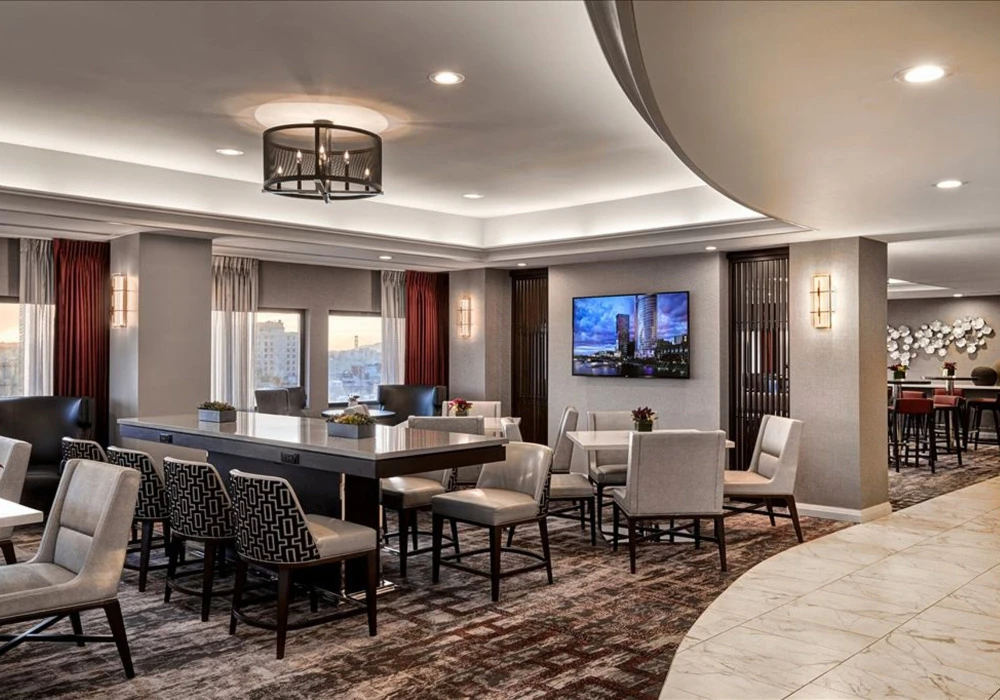 10-concierge-lounge