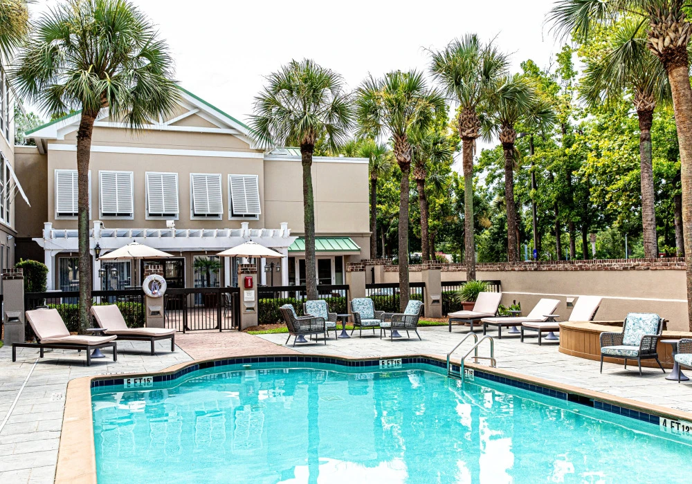 11-pool-facing-hotel