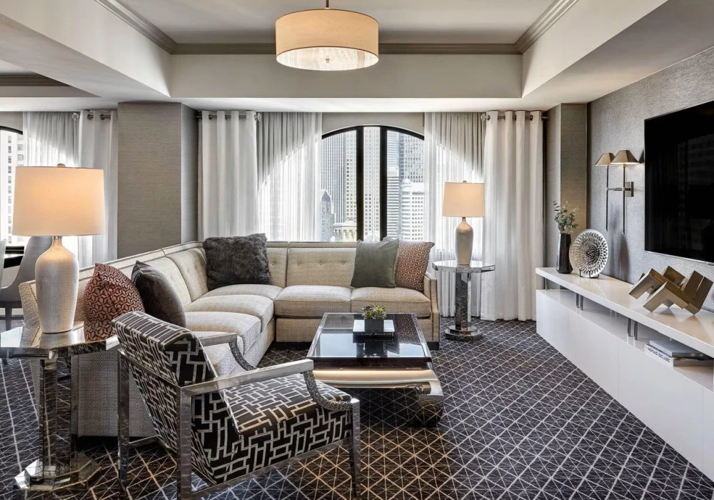 12-concierge-lounge