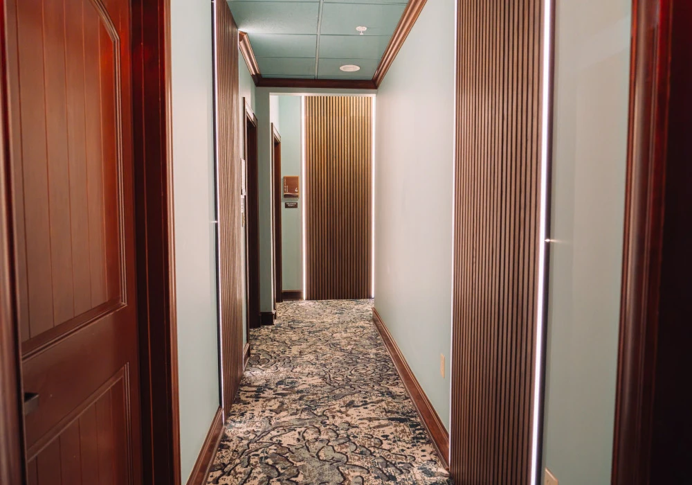 12-hallway-corridor-to-treatment-rooms