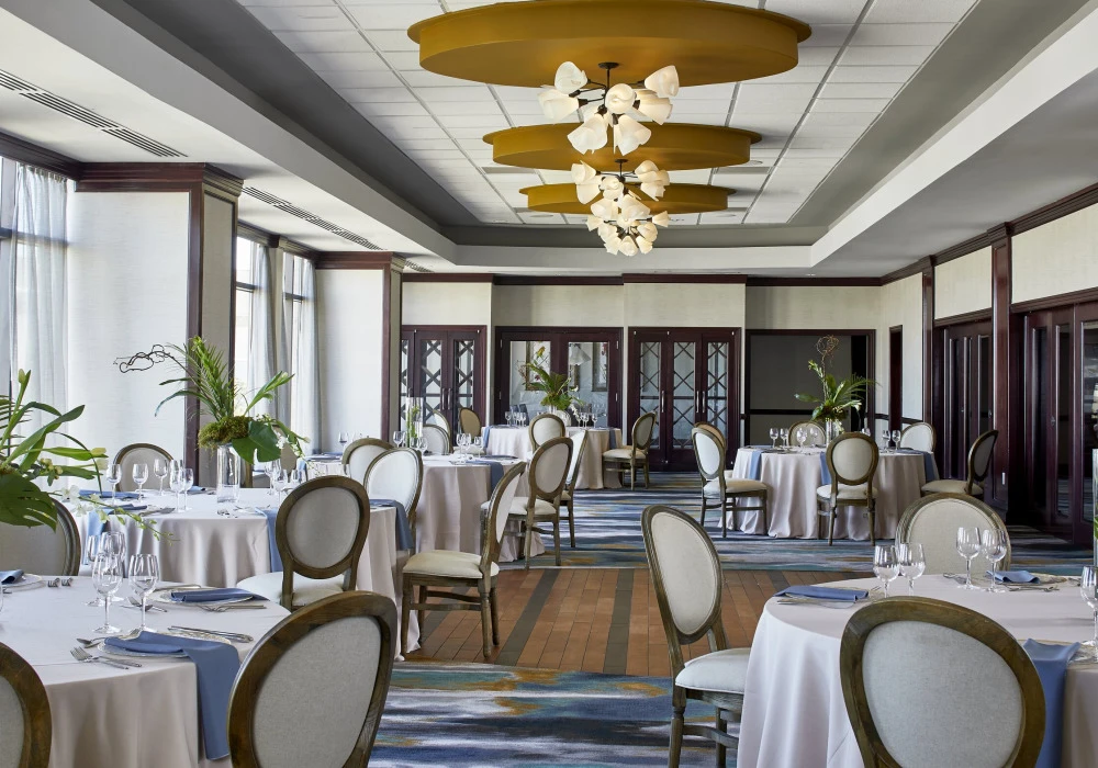 12-mobrvp-harborroom2