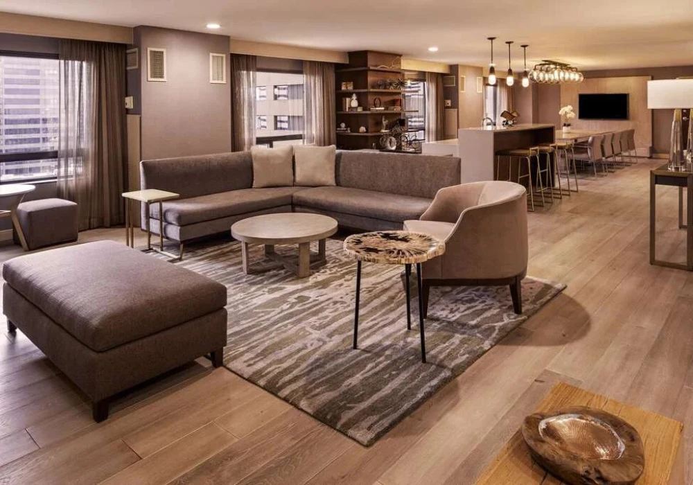 15-concierge-lounge
