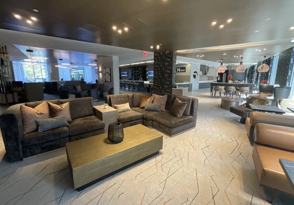 16-lobby-lounge-seating