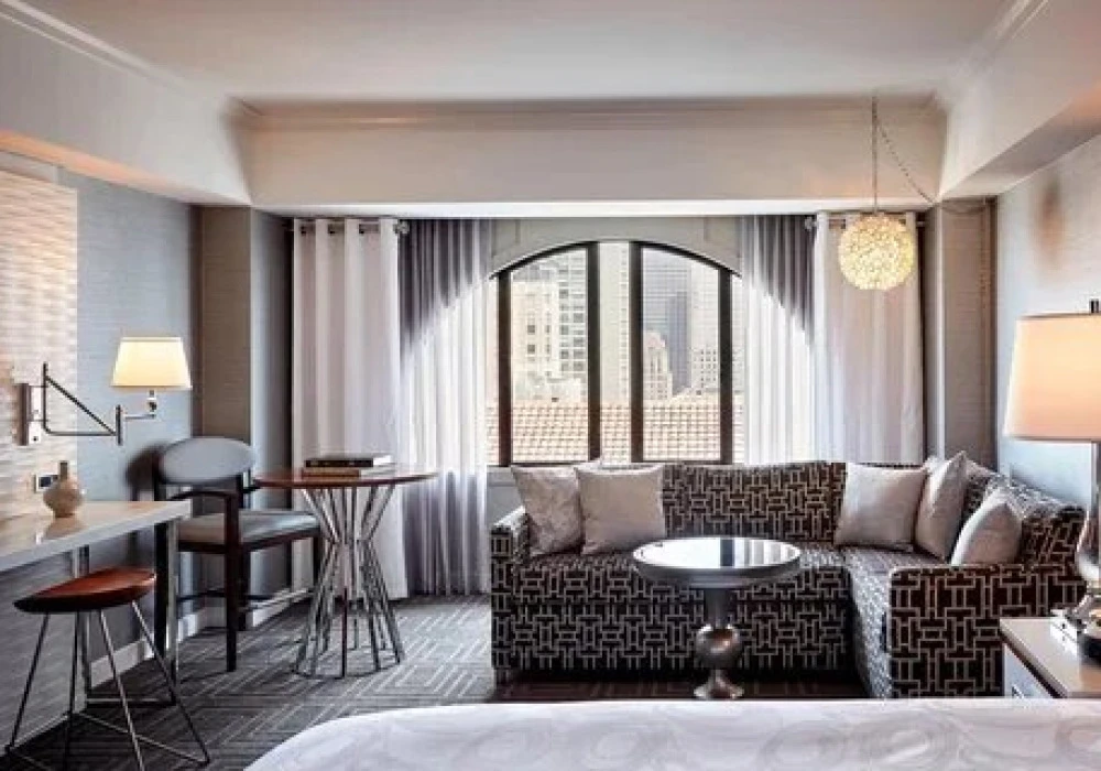 17-suite-livingroom