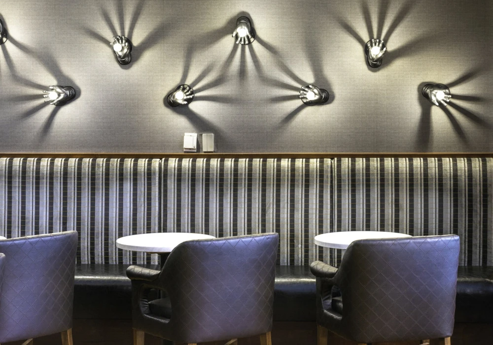 20-royal-street-tavern-2