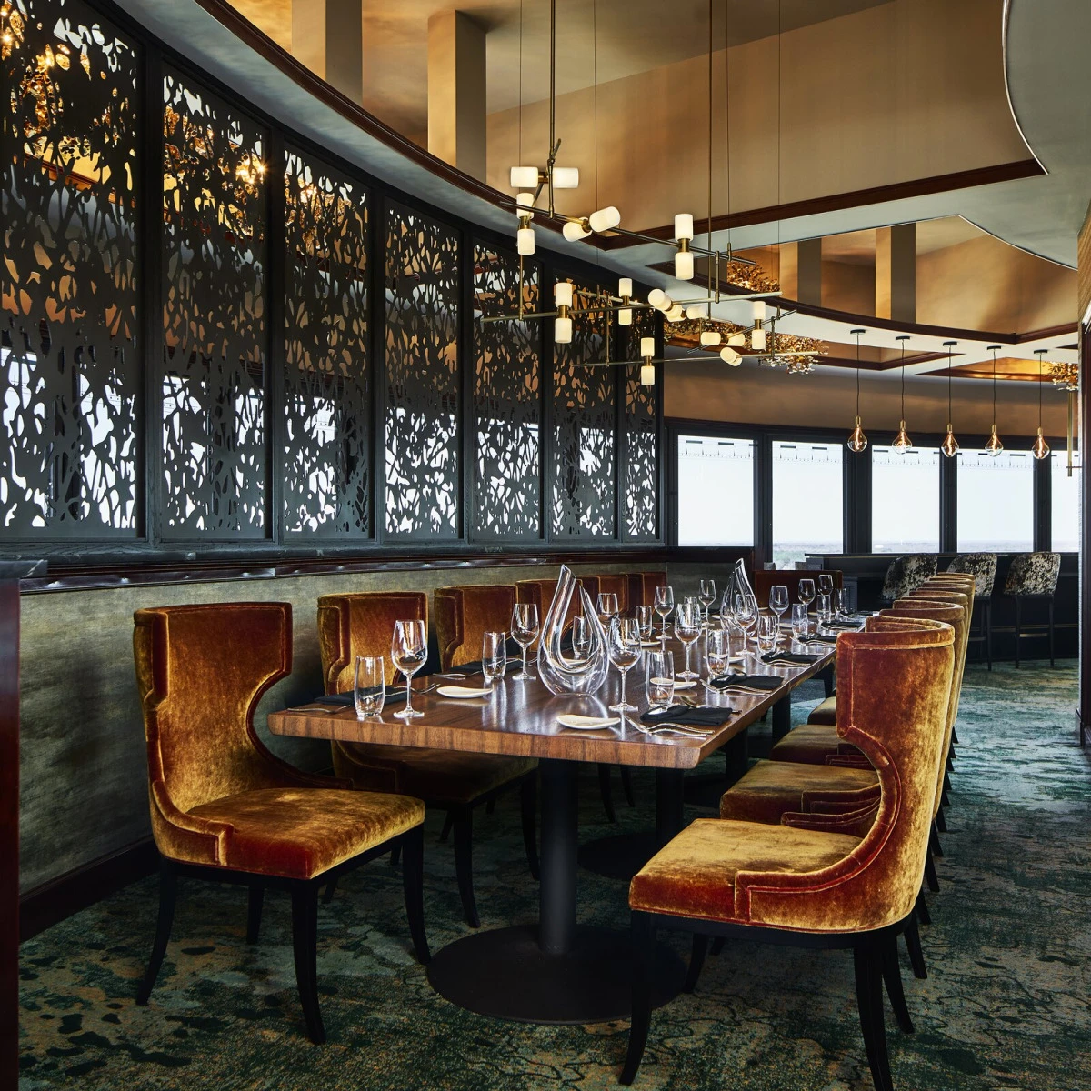 23-renaissance-shoals-360-restaurant