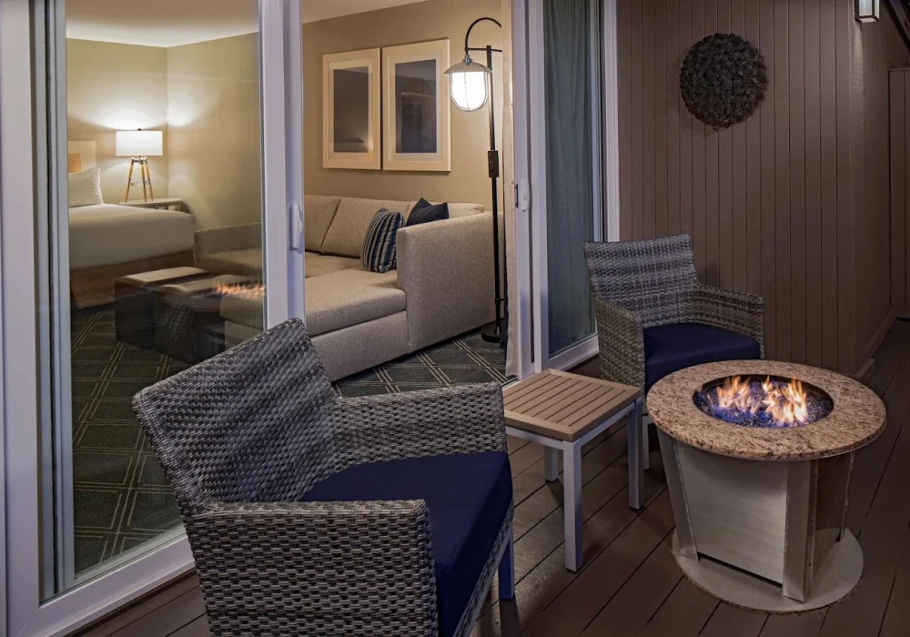 27-king-balcony-room-balcony