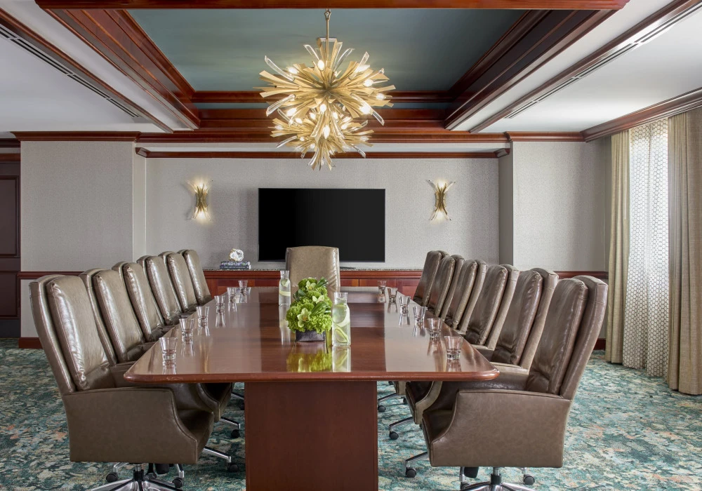 35-rh-mslbr-hellenkellerboardroom