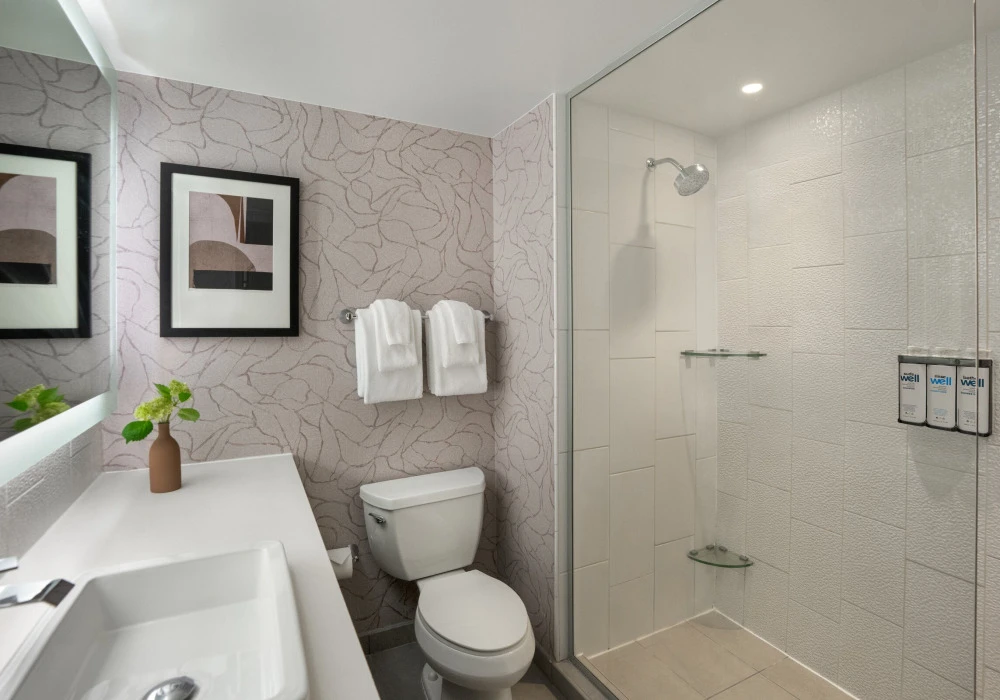 35-typical-guest-bath