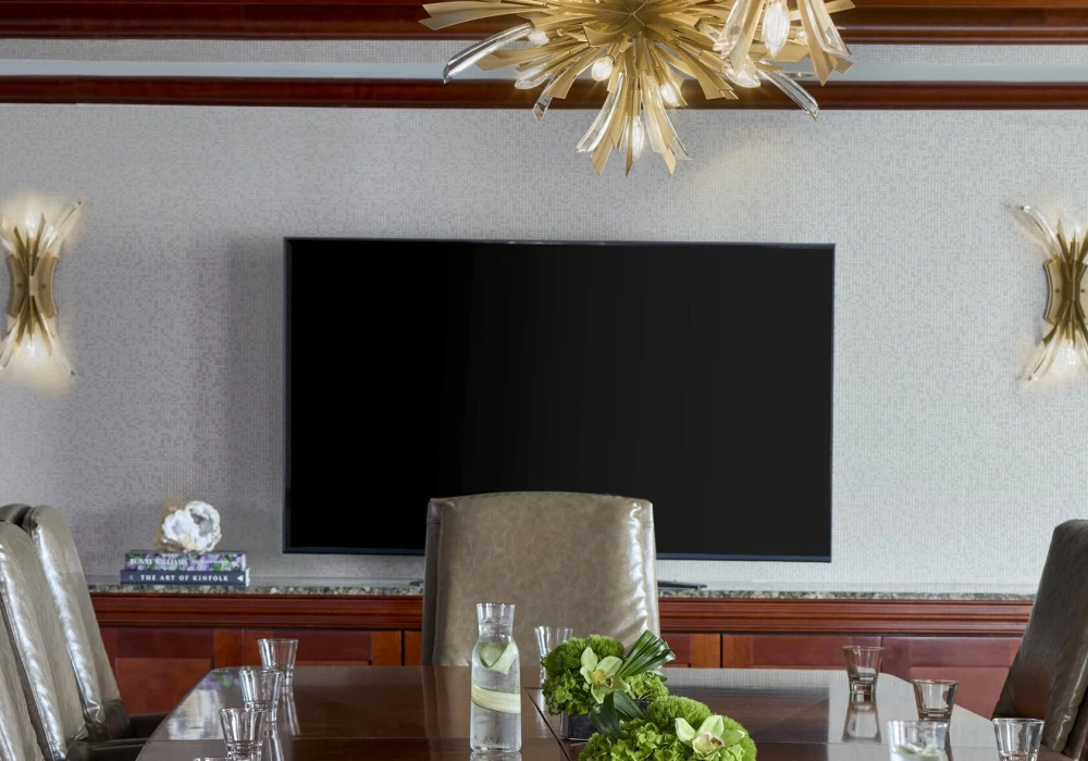 36-rh-mslbr-hellenkellerboardroom2