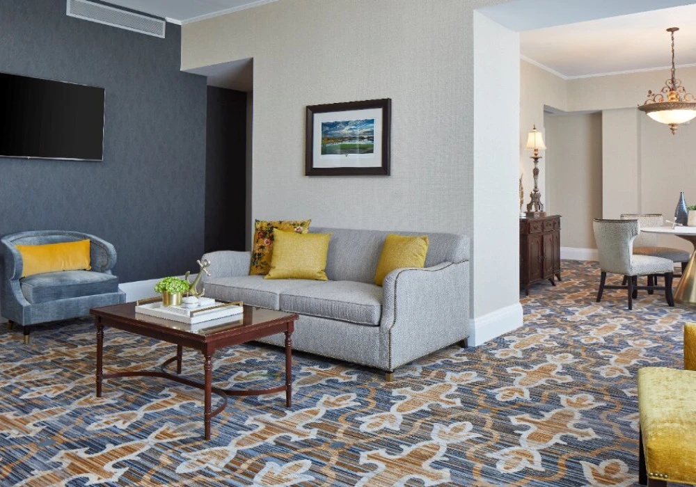 42-hospitality-suite-1