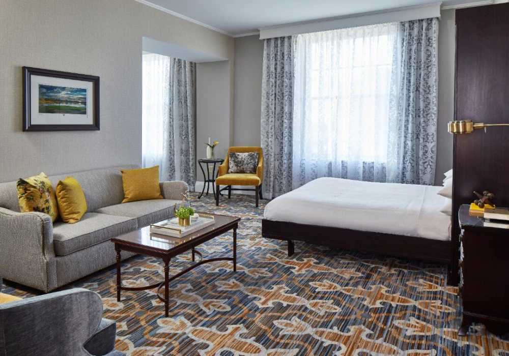 43-hospitality-suite