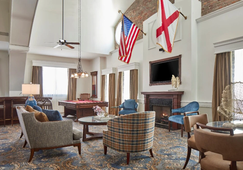 45-governors-suite-lr