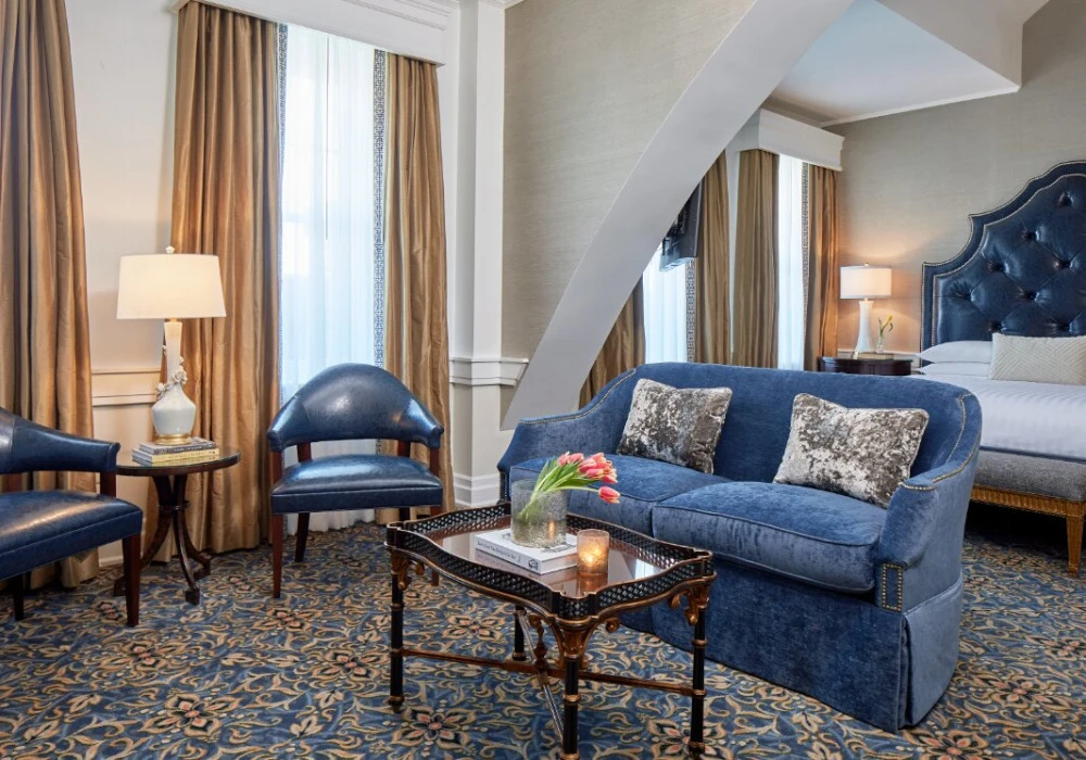 49-presidential-suite-bedroom